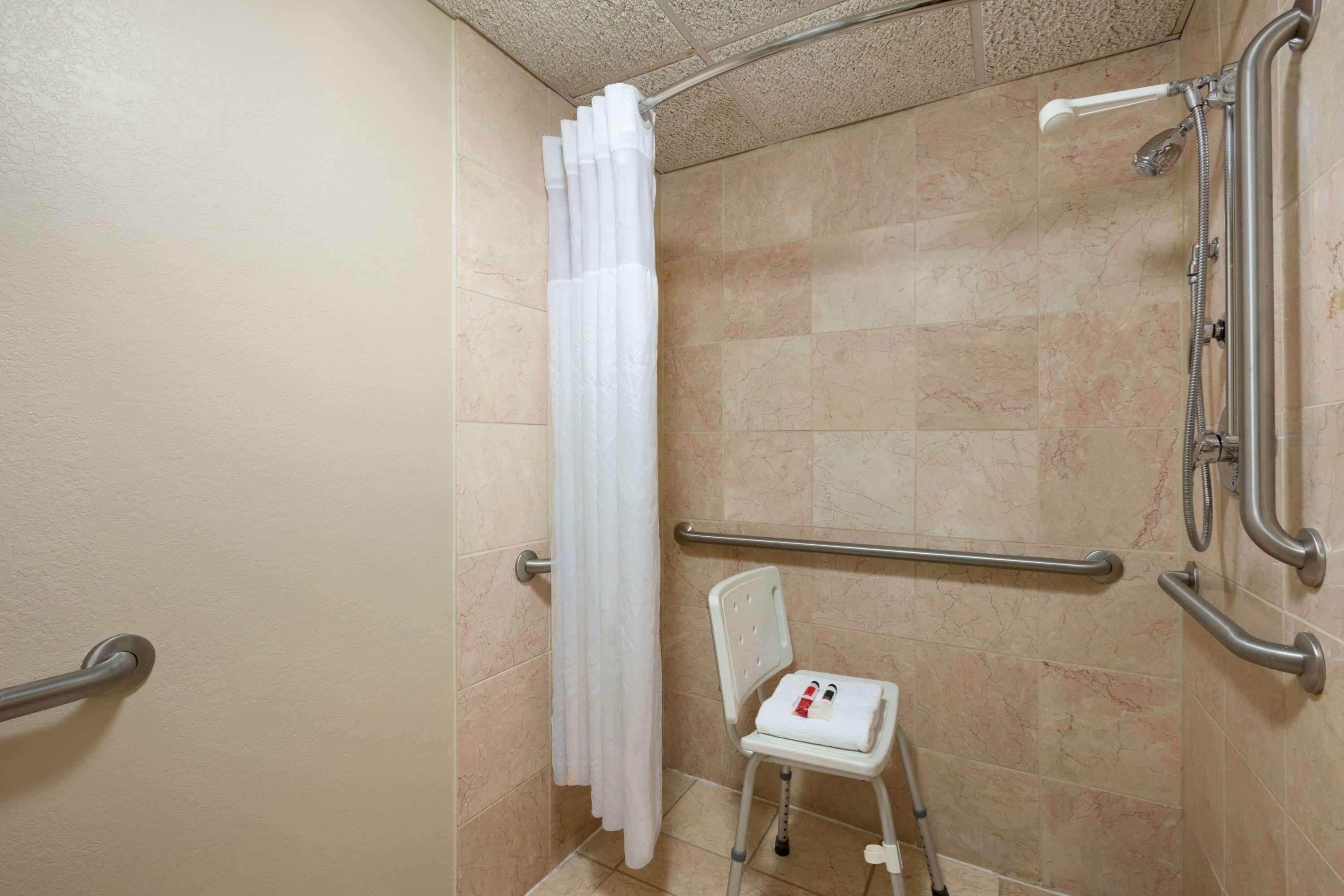 מלון Baymont By Wyndham Mandan Bismarck Area מראה חיצוני תמונה